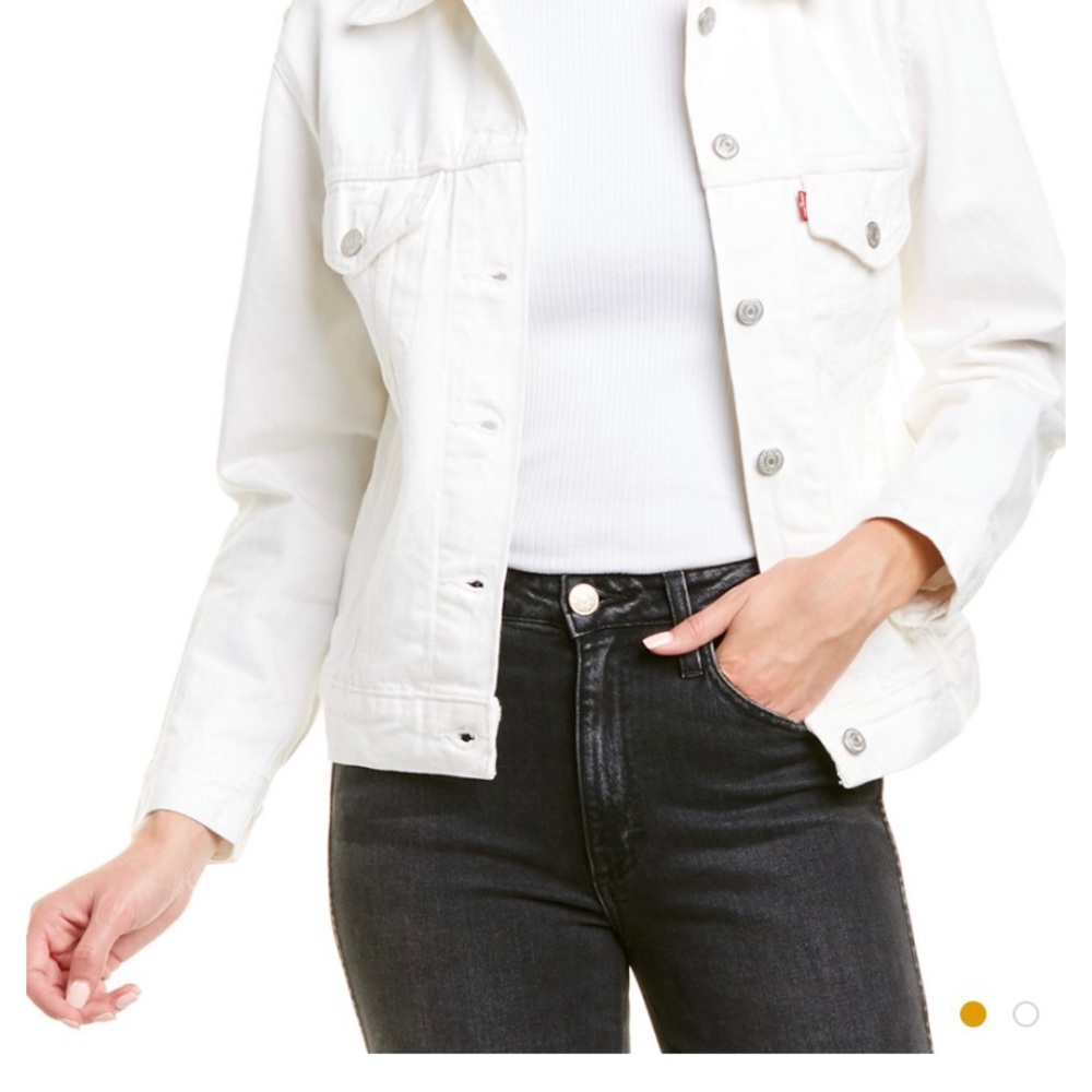 White Levi’s Ex-Boyfriend Trucker Jacket